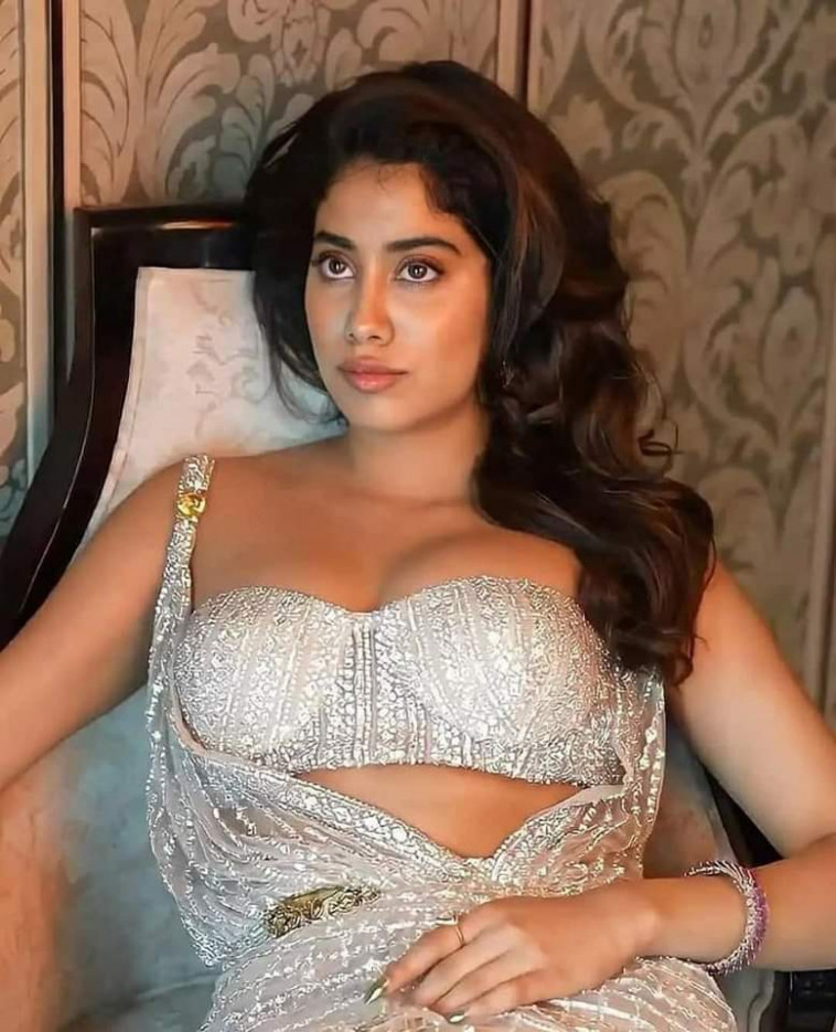 These Hot And Bold Pics Of Janhvi Kapoor Will Shock You Telugu Swag